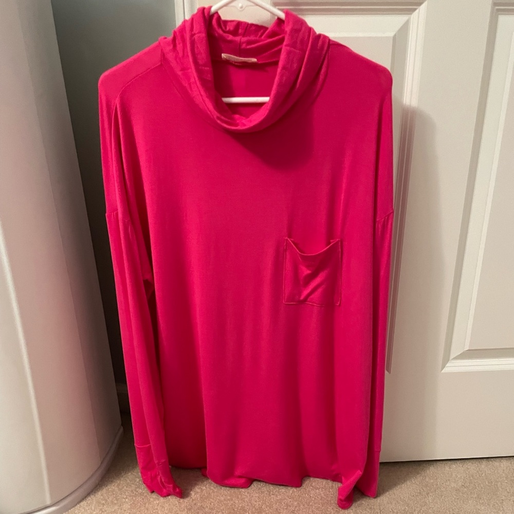 048. NWOT by Blumin Apparel Pink Cowl Neck Turtleneck Tunic Length, Size Large